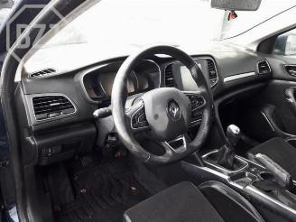 Renault Mégane Megane IV (RFBB), Hatchback 5-drs, 2015 1.2 Energy TCE 130 picture 5