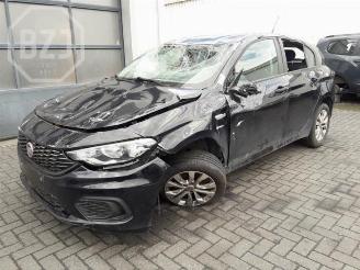 Sloopauto Fiat Tipo Tipo (356H/357H), Hatchback, 2016 1.4 16V 2018/0