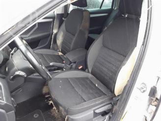 Skoda Octavia Octavia Combi (5EAC), Combi 5-drs, 2012 / 2020 1.6 TDI 16V picture 6