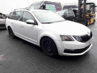 Skoda Octavia Octavia Combi (5EAC), Combi 5-drs, 2012 / 2020 1.6 TDI 16V picture 2