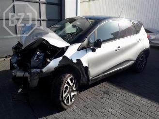 Coche siniestrado Renault Captur Captur (2R), SUV, 2013 1.2 TCE 16V EDC 2015/0