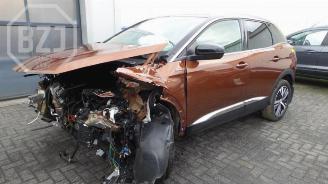 demontáž osobní automobily Peugeot 3008 3008 II (M4/MC/MJ/MR), MPV, 2016 1.2 12V e-THP PureTech 130 2017/0