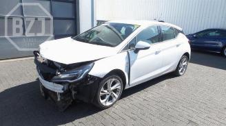 Coche siniestrado Opel Astra Astra K, Hatchback 5-drs, 2015 / 2022 1.0 SIDI Turbo 12V 2017/0