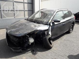 Damaged car Skoda Kamiq Kamiq, SUV, 2019 1.5 TSI 16V 2020