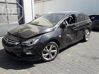 Salvage car Opel Astra  2016/0