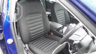 Ford Mondeo  picture 6