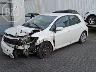 Purkuautot passenger cars Toyota Auris Auris (E15), Hatchback, 2006 / 2012 1.8 16V HSD Full Hybrid 2011