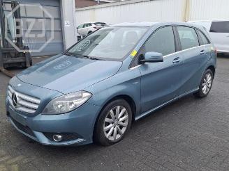 Avarii autoturisme Mercedes B-klasse B (W246/W242), Hatchback, 2011 / 2018 1.8 B-180 CDI BlueEFFICIENCY 16V 2013