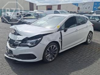 Salvage car Opel Astra Astra K, Hatchback 5-drs, 2015 / 2022 1.4 Turbo 16V 2017/4