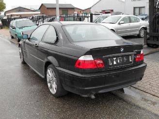 BMW 3-serie 320d coupe picture 4