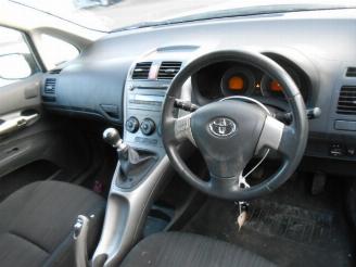 Toyota Auris 2.0d4d picture 5