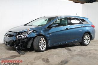 Hyundai I-40 1.7 CRDi 16v Led Leder Lichtmetaal Camera Navi Stoelverwarming Thuiskomer picture 1