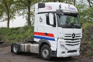 Mercedes Actros  picture 2