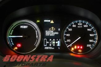 Mitsubishi Outlander 2.0 16V PHEV 4x4 SUV  Elektrisch Benzine 1.998cc 89kW (121pk) 4x4 2012-12 (GGP2) 4B11 picture 11