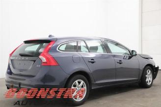 Volvo V-60 1.6 DRIVe Combi/o  Diesel 1.560cc 84kW (114pk) FWD 2011-02/2015-12 (FW84) D4162T picture 3