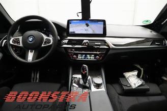 BMW 5-serie 5 serie Touring (G31), Combi, 2017 530e xDrive 2.0 Turbo 16V picture 10