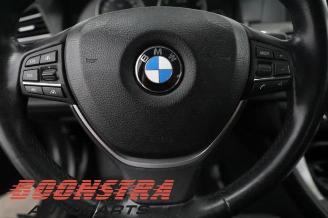 BMW 5-serie 5 serie (F10), Sedan, 2009 / 2016 550i V8 32V TwinPower Turbo picture 29