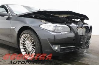 BMW 5-serie 5 serie (F10), Sedan, 2009 / 2016 550i V8 32V TwinPower Turbo picture 15