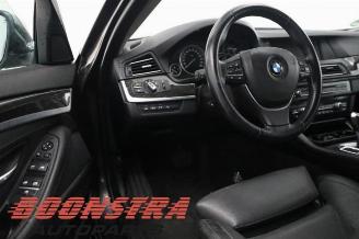 BMW 5-serie 5 serie (F10), Sedan, 2009 / 2016 550i V8 32V TwinPower Turbo picture 5