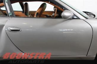 Porsche 911 3.6 Carrera 4 24V Coupe 2Dr Benzine 3.596cc 235kW (320pk) 4x4 2001-10/2004-08 (996) M9603 picture 21