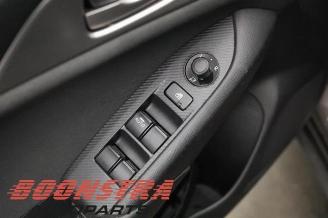 Mazda CX-3 CX-3, SUV, 2015 2.0 SkyActiv-G 120 picture 17