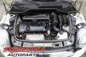 Mini Cooper 1.6 16V One Hatchback  Benzine 1.598cc 55kW (75pk) FWD 2010-03/2013-11 (SR11; SR12; SR81; SR82) N16B16A picture 23