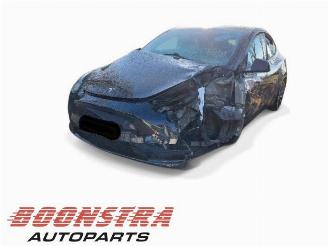 Vrakbiler auto Tesla Model Y Model Y (5YJY), SUV, 2019 / 2025 Long Range,Performance 2022/12