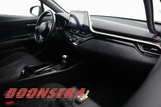 Toyota C-HR C-HR (X1,X5), SUV, 2016 1.8 16V Hybrid picture 9