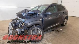 Coche siniestrado Hyundai Kona Kona (OS), SUV, 2017 / 2023 64 kWh 2020/11