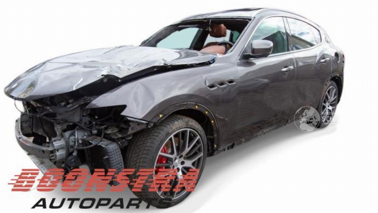 Maserati Levante Levante, SUV, 2016 3.0 S Biturbo V6 24V