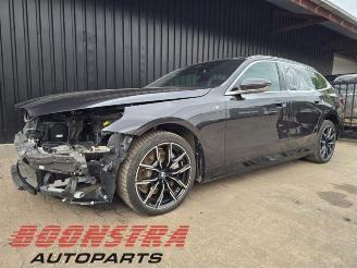 Unfallwagen BMW i5 i5 Touring (G61), Combi, 2024 eDrive40 84 kWh 2024
