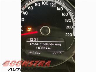 Volkswagen Up! Up! (121), Hatchback, 2011 1.0 12V 60 picture 19