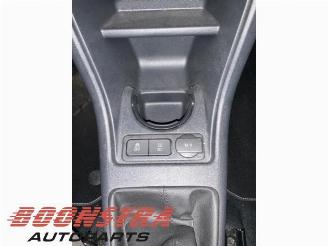Volkswagen Up! Up! (121), Hatchback, 2011 1.0 12V 60 picture 35