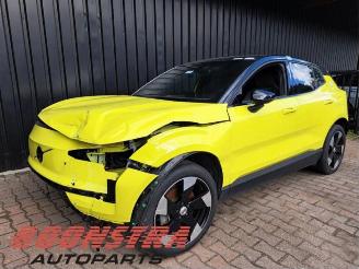 Coche accidentado Volvo EX30 EX30, SUV, 2023 Single Motor Extended Range 69 kWh 2024/4