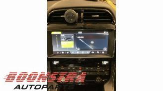 Jaguar F-Pace F-Pace, SUV, 2015 / 2025 3.0 D 24V AWD picture 22