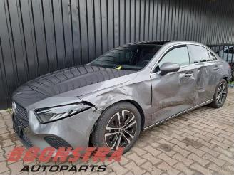 Coche accidentado Mercedes A-klasse A Limousine (177.1), Sedan, 2018 / 2026 1.3 A-180 Turbo Mild Hybrid 2024/10