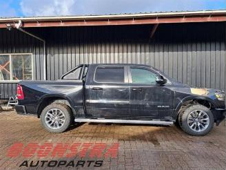 Dodge Ram 1500 Crew Cab (DS), Pick-up, 2010 / 2018 5.7 Hemi V8 4x4 picture 3