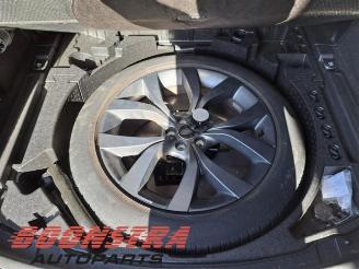 Land Rover Discovery Discovery Sport (LC), Terreinwagen, 2014 1.5 P300e 12V AWD picture 19