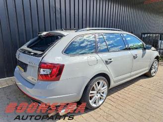 Skoda Octavia Octavia Combi (5EAC), Combi 5-drs, 2012 / 2020 2.0 TSI RS 230 16V picture 4