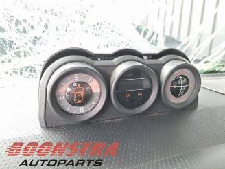 Toyota FJ Cruiser FJ Cruiser (GSJ15), SUV, 2005 / 2018 4.0 V6 24V Dual VVTi picture 14