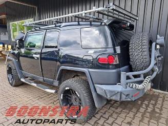 Toyota FJ Cruiser FJ Cruiser (GSJ15), SUV, 2005 / 2018 4.0 V6 24V Dual VVTi picture 5