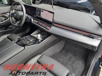 BMW 5-serie 5 serie Touring (G61), Combi, 2024 530e 2.0 TwinPower Turbo 16V picture 9