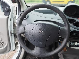 Renault Twingo 1.2 Acces picture 18