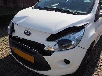 Ford Ka 1.2 style S/S picture 8