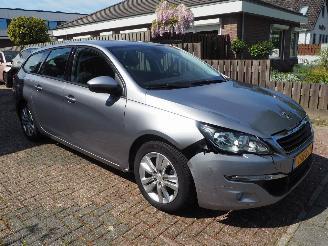 Peugeot 308 1.2 e-THP Active picture 3