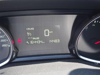 Peugeot 308 1.2 e-THP Active picture 26