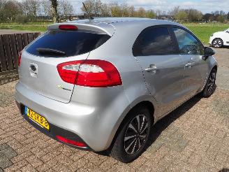 Kia Rio 1.2 plus pack picture 4