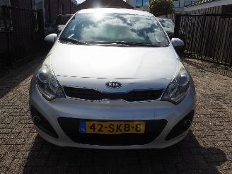 Kia Rio 1.2 plus pack picture 2