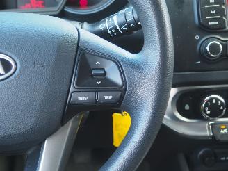 Kia Rio 1.2 plus pack picture 13