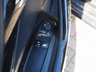 Peugeot 208 1.2 Vti Blue Lease Executive picture 22